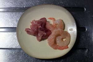 具は食べやすい大きさに切っておく